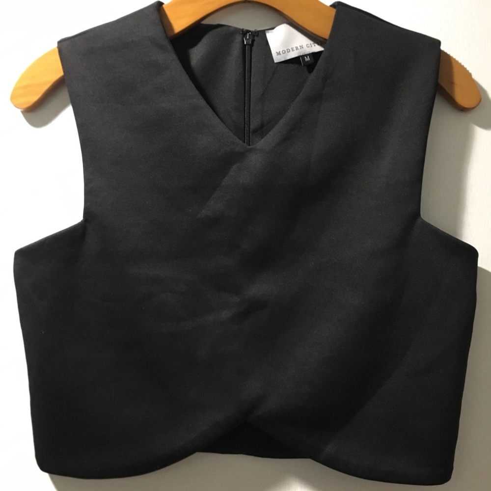 💃🏻♥️NWOT vneck midriff TANK-MODERN CITIZEN♥️💃🏻